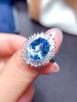 Designs & You - Silver Plated American Diamond Crushed Ice Cut Blue Oval Finger Ring
