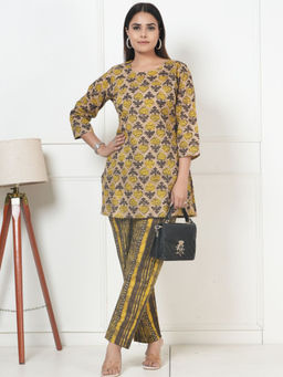 KAFTANIZE - Beige and Yellow Color Leaf Abstract Print Cotton Kurta with Pant (Set of 2)