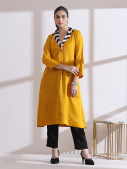 Swtantra - Prft Lux Mustard Striped Collar Kurta with Pant (Set of 2)