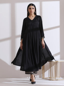 Swtantra - Air Skin Black Anarkali Kurta with Embroidery On Sleeve & Pant (Set of 2)