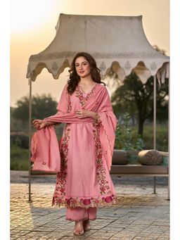 WOOMN - Pink Schiffli, Cotton Dobby Floral Embroidered Kurta with Pant and Dupatta