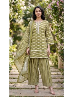 WOOMN - Green Cotton Ikat-Style Teardrop, Leaf Motifs Kurta, Pant, Dupatta Set