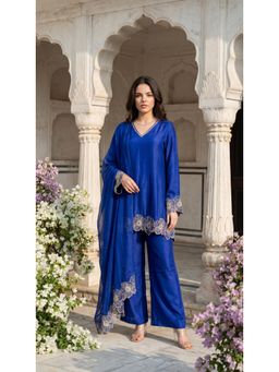 WOOMN - Blue Russian Silk Floral Embroidery Kurta with Pant and Dupatta