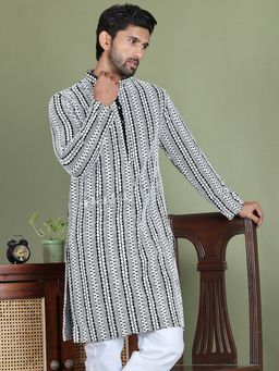 Jompers - Men Black Embroidered Viscose Rayon Kurta