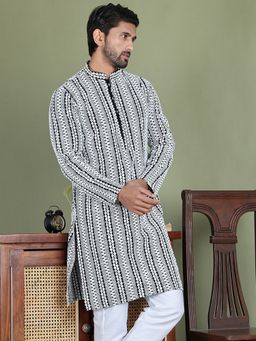 Jompers - Men Navy Blue Embroidered Viscose Rayon Kurta