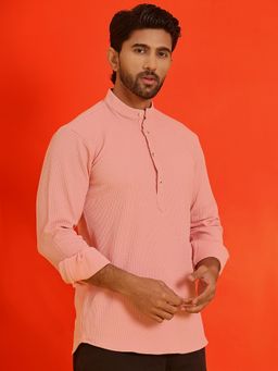 Jompers - Men Textured Peach Cotton Blend Short Kurta