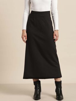 Qurvii - Solid Black Fleece Long Skirt