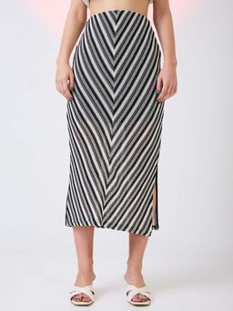Globus - Women Black and White Self Design Crochet Mid Rise Side Slit Midi Skirt