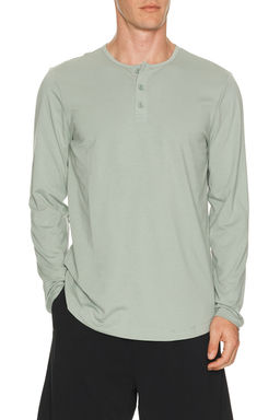 Cuts - Curve Hem Long Sleeve Henley