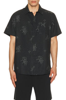 TravisMathew - Techwoven Holding Court Shirt