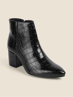 Mochi - Women Black Casual Boots