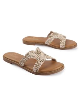 D'Shoe Lounge - Cream Stylish Everyday Flat Sandals