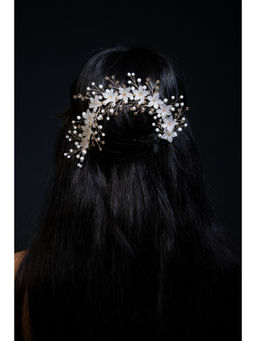 BEAUTY SPOT JEWELLERY - White Hair Brooch