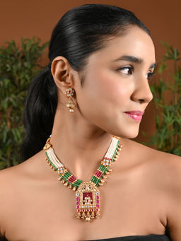 I Jewels - Green Plated Traditional Kundan and Beaded Jewellery Set