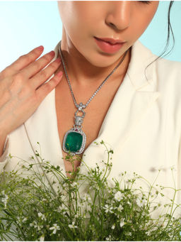 Modarta By Kamakshi - Green Diamond Studded Leopard Panther Pendant Chain