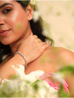 Modarta By Kamakshi - White Solitaire Diamond Bracelet