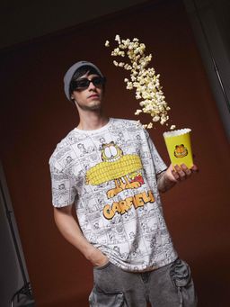 Jack & Jones - Men Graphic Print Cotton Oversized Fit White T-Shirt