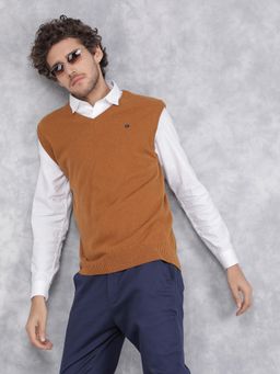 CRIMSOUNE CLUB - Men Mustard V-Neck Sleeveless Sweater