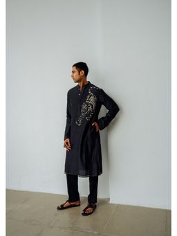 WABI SABI by Anshum-Ritesh - Prowl Navy Blue Thread Work Kurta with Pant