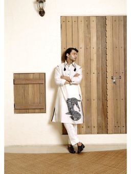 WABI SABI by Anshum-Ritesh - Sundarbans Sanctuary Ivory Resham Work Kurta with Pant