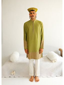 WABI SABI by Anshum-Ritesh - Floral Ornate Green Thread Work Kurta with Pant