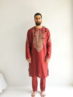 WABI SABI by Anshum-Ritesh - Placed Paisley Red Thread Work Kurta with Pant