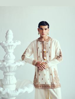WABI SABI by Anshum-Ritesh - Persian Boteh Ivory Resham Work Kurta with Pant