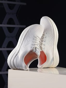 Off Limits - Dakota Off White Sneaker