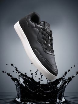 Off Limits - Bomba Black Sneaker