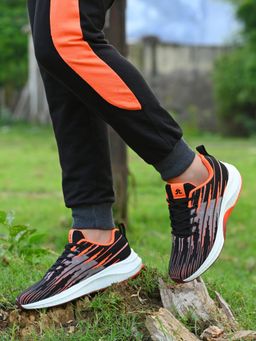 Off Limits - Matteo Black Sneaker