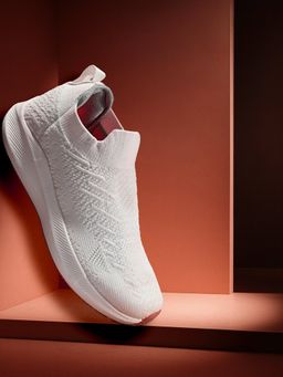 Off Limits - Royce Off White Sneakers