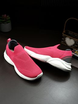 Off Limits - Women Magenta Derek For Her Walking Shoes