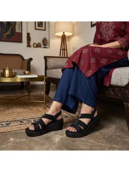 Global Step - Inaya Comfort Black Wedges