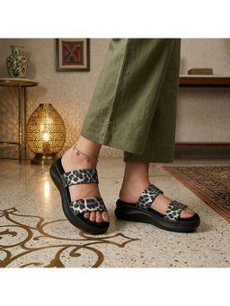 Global Step - Leopard Platform Black Sandals