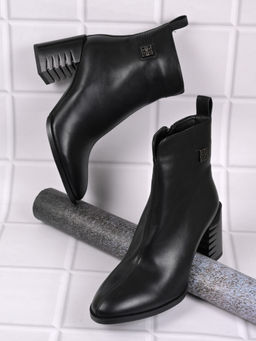 Ronnie Grey - Women Black Solid Ankle Length Casual Boots