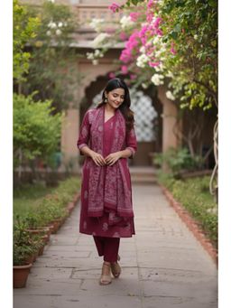 Gahan - Womens Viscose Rayon Straight Printed Kurta With Pant & Dupatta
