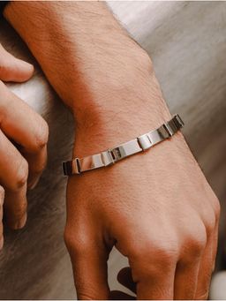 Jazz and Sizzle - Men Silver Plated Link Bracelet