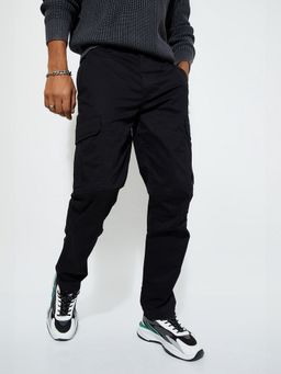 max - Men Relaxed Fit Solid Black Cargo Pant