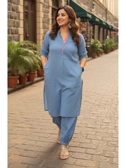 Ishnya - Women Rayon Solid/Plain Kurta and Pant