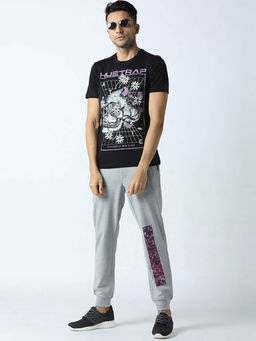 Huetrap - Mens Round Neck Half Sleeves Black T-shirt