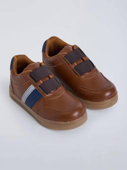 Hopscotch - Stripe Detail Slip-On Sneakers