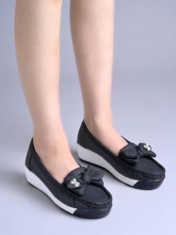 Shoetopia - Black Loafers for Stylish Slip-On Casual