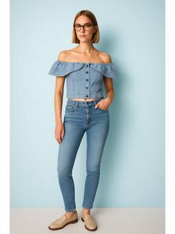 Belliskey - Women Blue Textured Denim Crop Top