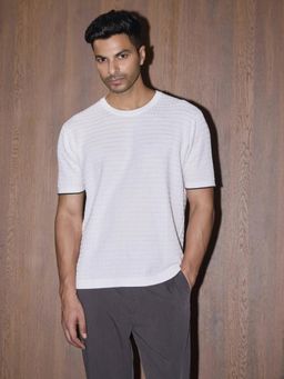 Cove and Lane - Textured Knit Oversized T-shirt - White