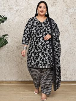 Rajnandini - Women Black Cotton Blend Floral Printed Kurta with Salwar and Dupatta
