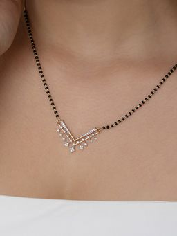 Mia by Tanishq - Glistening Fringe Gold and Diamond Mangalsutra