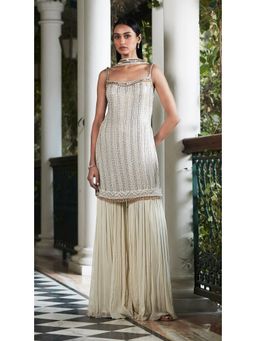 Basanti Kapde aur Koffee - Ivory Sequins Kurta And Sharara With Dupatta
