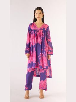 Basanti Kapde aur Koffee - Purple Muslin Printed V-Neck Kurta with Pant