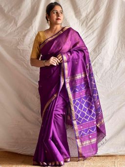 Sundarii - Raahi Maheshwari Handloom Silk Saree