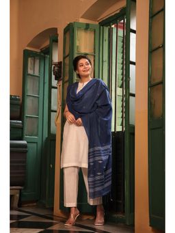 Sutra Art of Clothing - Handloom Calm Blue Taranga Jamdani Dupatta
